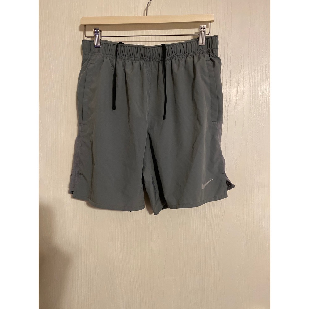 Nike Dri-FIT Mens Gray Running Training Shorts Medium Mesh Pockets Liner 0491